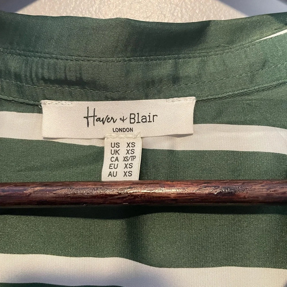 Women’s Long Sleeved collared shirt white/green stripes size Small - Picture 4 of 5